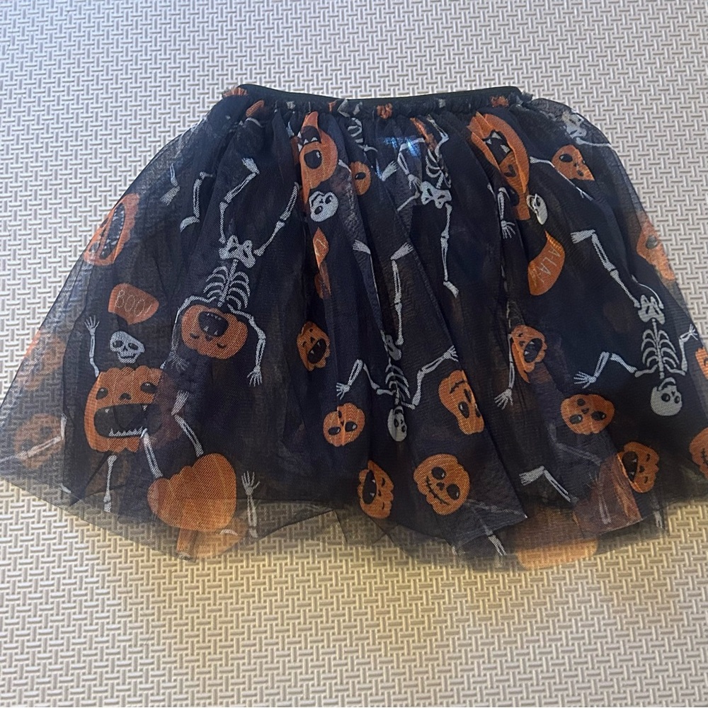 Children’s Ready for Halloween Tutu. 3T